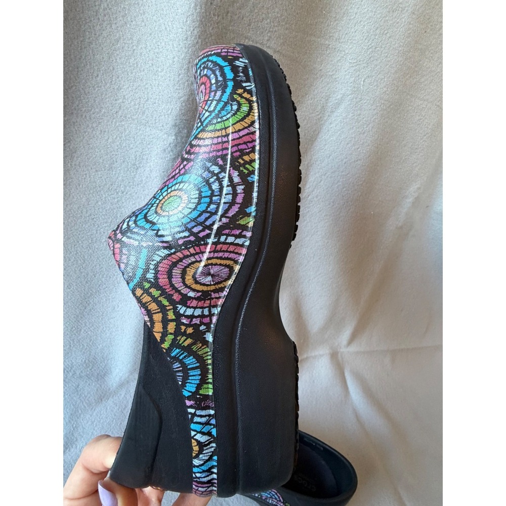CROCS Women’s Slip-On Clogs in Pink, Blue, Yellow & Green Pattern - Picture 10 of 13